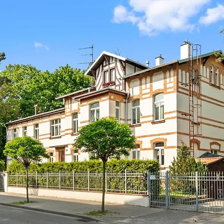 Capri - Cozy & Comfortable Near By Lion アパート ソポト