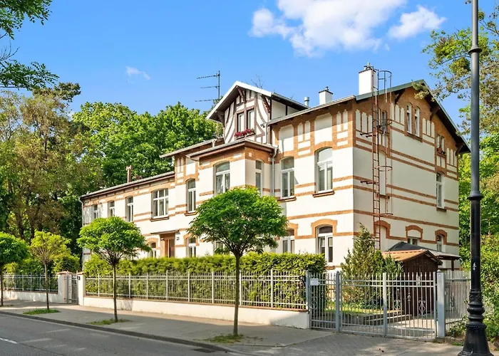 Capri - Cozy & Comfortable Near By Lion Апартаменти Сопот